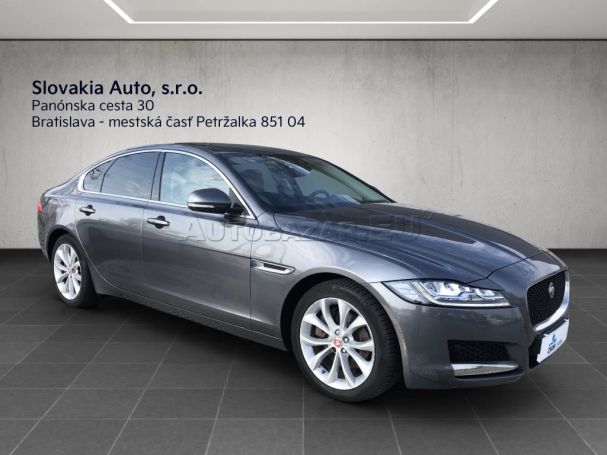 Jaguar XF 20d AWD Pure 132 kW image number 6