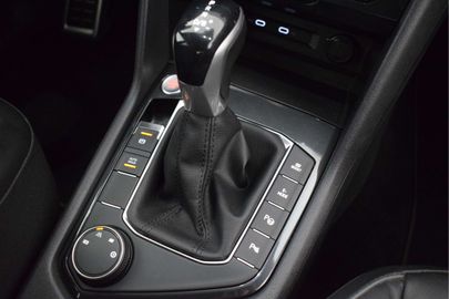 Car image 37