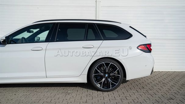 BMW 530d Touring xDrive 210 kW image number 12