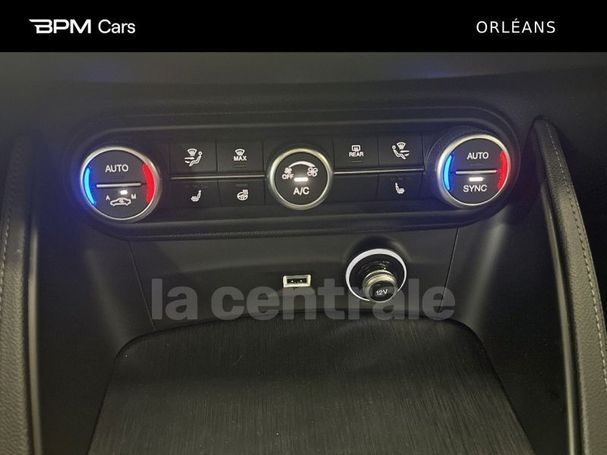 Alfa Romeo Stelvio 2.2 Q4 154 kW image number 8