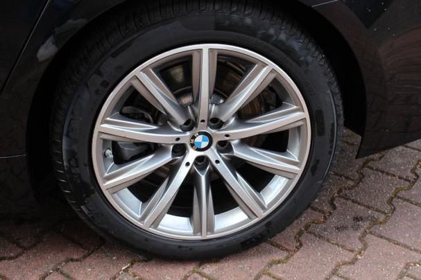 BMW 520d Touring xDrive 140 kW image number 5