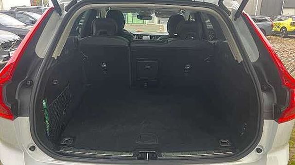 Volvo XC60 B4 Plus Dark 145 kW image number 11