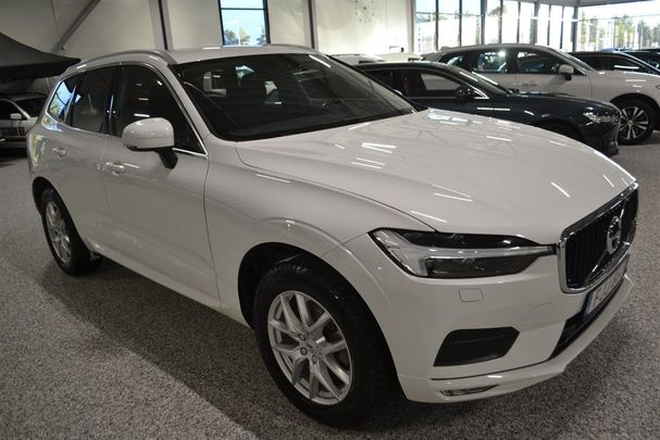 Volvo XC60 B4 Momentum 145 kW image number 2