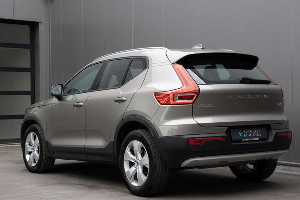 Volvo XC40 B4 Momentum 145 kW image number 7