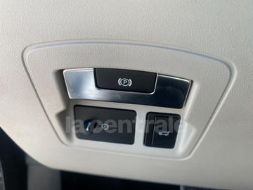 Car image 36