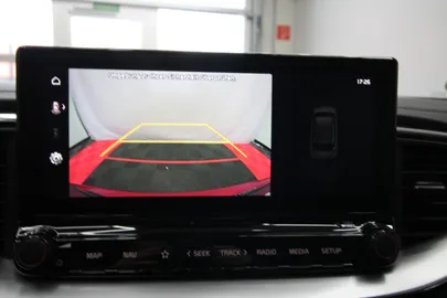 Car image 36
