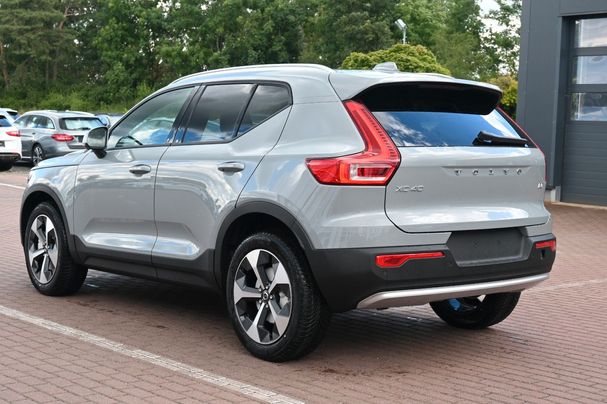 Volvo XC40 B3 Core 120 kW image number 3