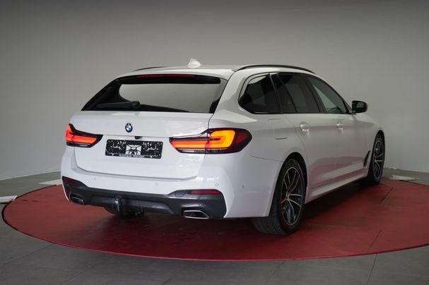 BMW 520d Touring 140 kW image number 4