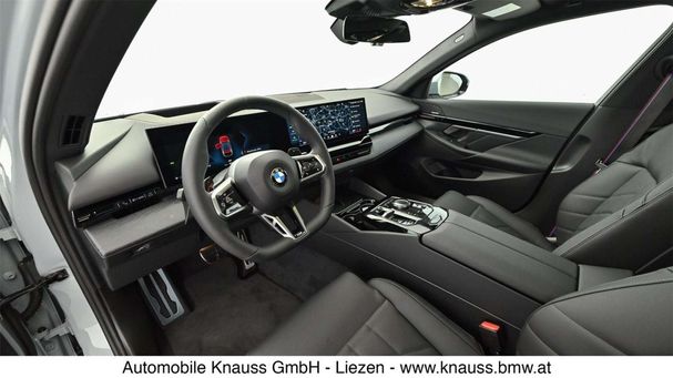 BMW 520d xDrive 145 kW image number 20