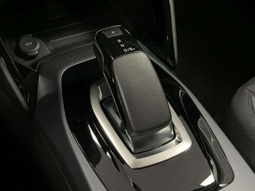 Car image 37