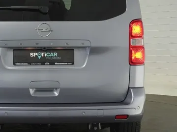 Car image 35