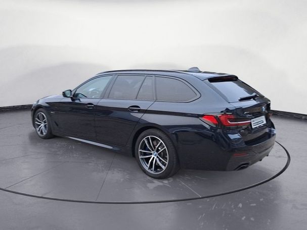 BMW 530i Touring xDrive 185 kW image number 2