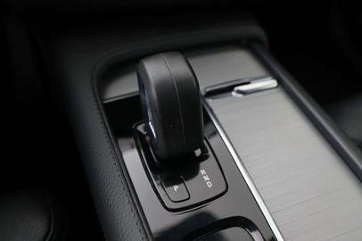 Car image 35