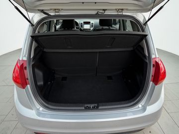 Car image 28