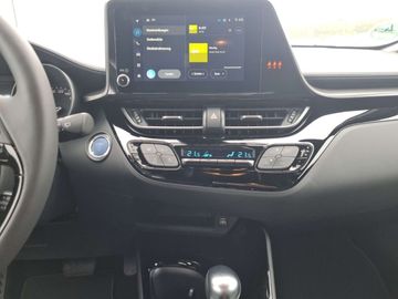 Car image 13