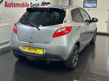 Car image 4
