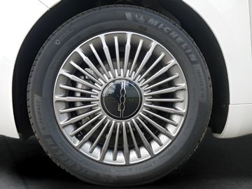 Car image 30
