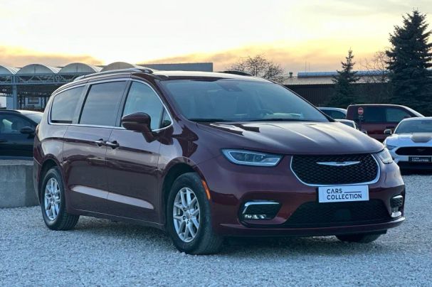 Chrysler Pacifica 214 kW image number 1