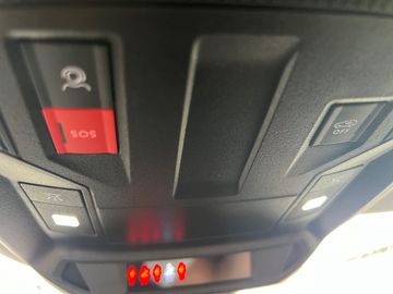 Car image 37