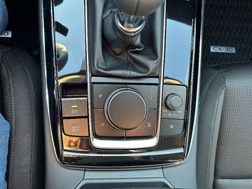 Car image 26