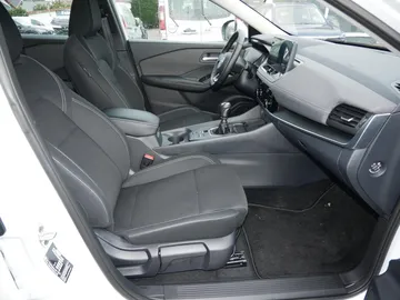 Car image 28