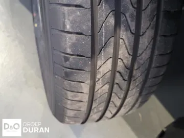 Car image 39