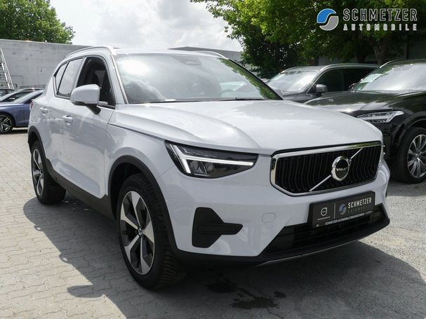 Volvo XC40 Core 120 kW image number 11