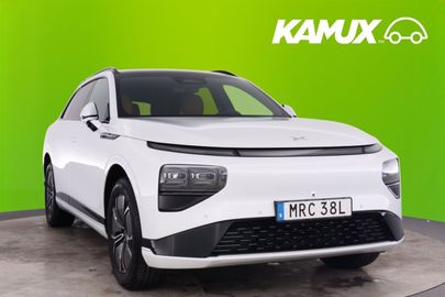 Car image 2