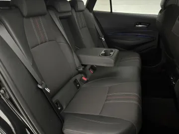 Car image 42