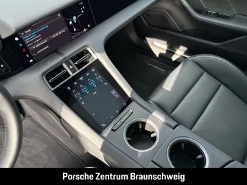 Car image 33
