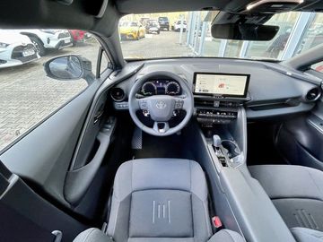 Car image 11