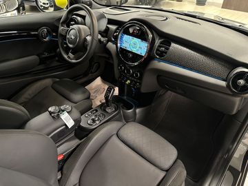 Car image 23