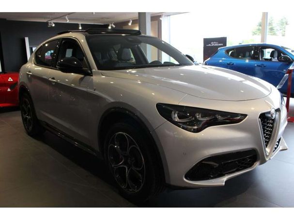 Alfa Romeo Stelvio Q4 206 kW image number 2