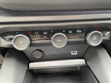 Car image 36