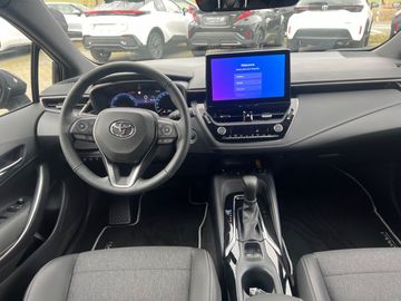 Car image 13