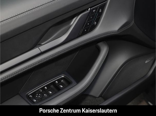 Porsche Taycan 4 Cross Turismo 320 kW image number 18