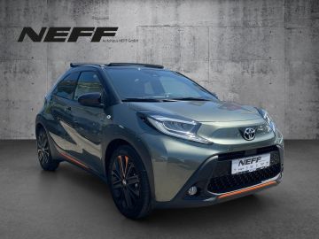 Car image 3