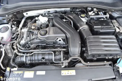 Car image 40