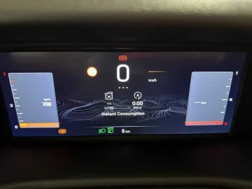 Car image 30