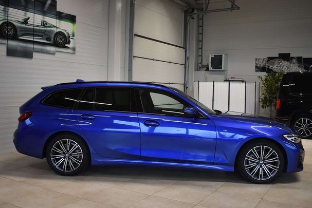 BMW 320d Touring xDrive 140 kW image number 7