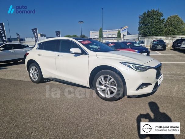 Infiniti Q30 1.6t DCT Premium 115 kW image number 2