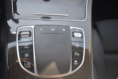 Car image 30