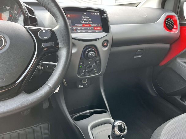 Toyota Aygo 53 kW image number 26