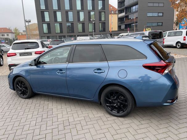 Toyota Auris T 85 kW image number 6