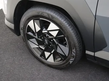 Car image 38