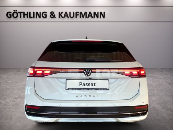 Volkswagen Passat Variant 2.0 TDI Elegance DSG 110 kW image number 20