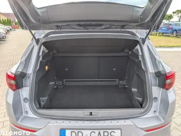 Car image 40