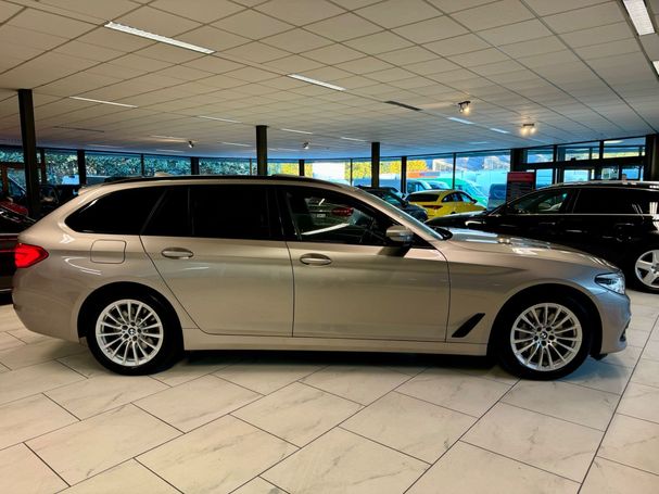 BMW 530i Touring xDrive 185 kW image number 11