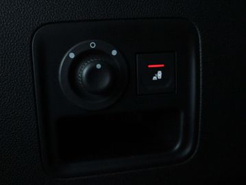 Car image 35