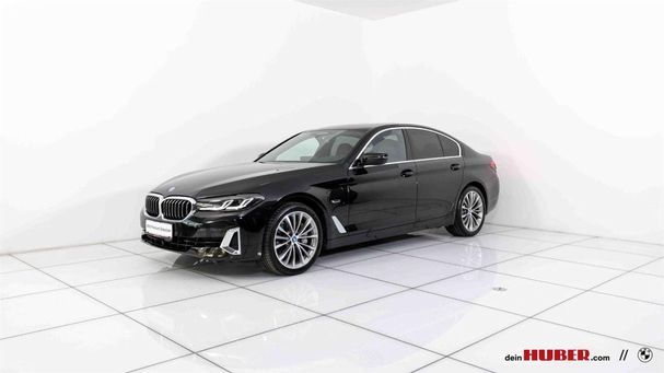 BMW 545 e xDrive 290 kW image number 4